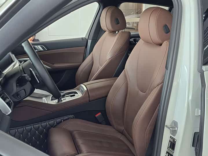 Фото 13 - BMW X6