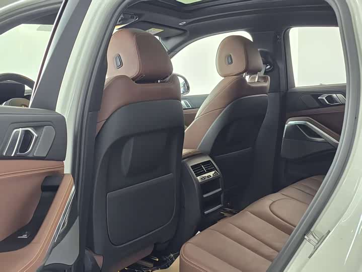 Фото 15 - BMW X6