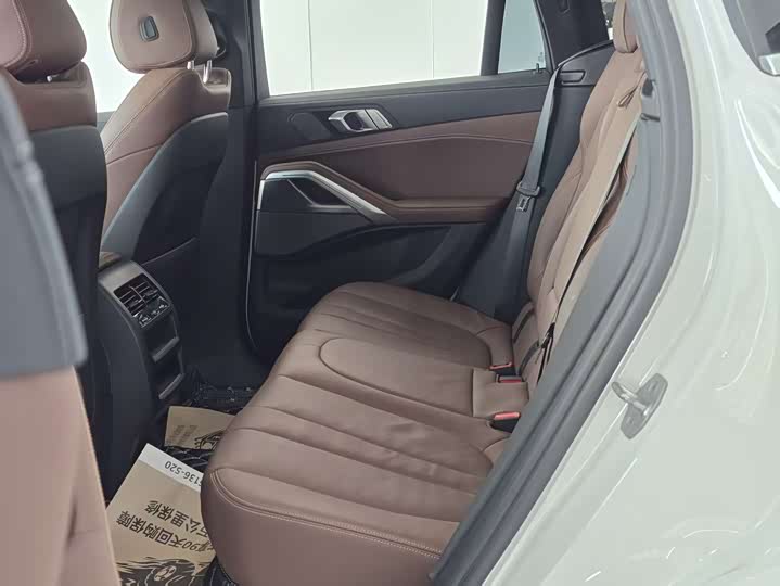 Фото 16 - BMW X6