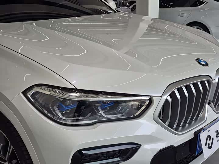 Фото 19 - BMW X6