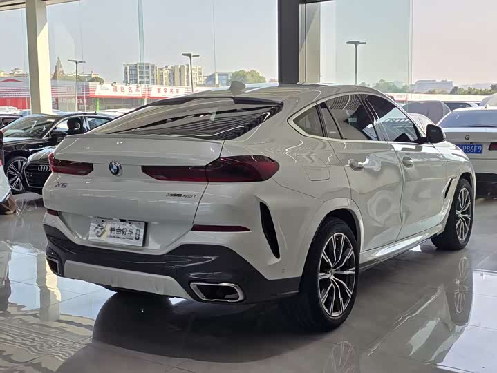 Фото 22 - BMW X6
