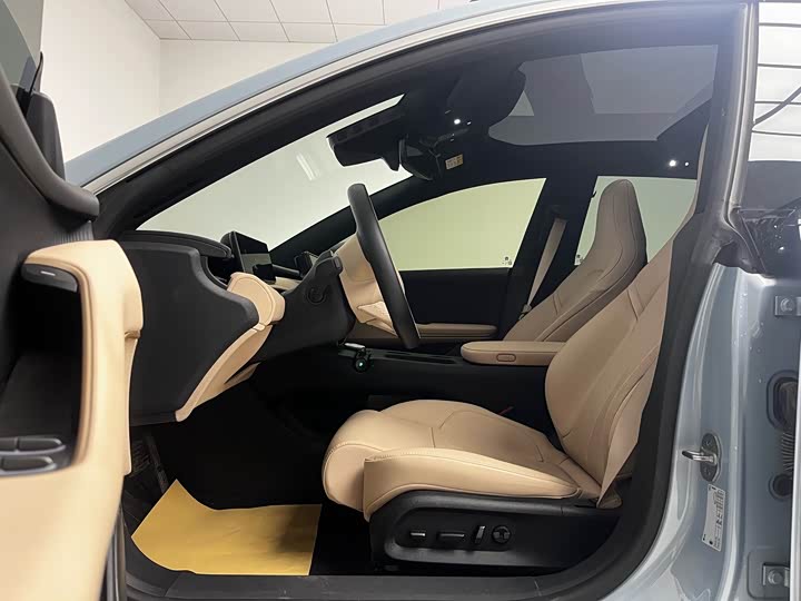 Фото 15 - Nio ET5