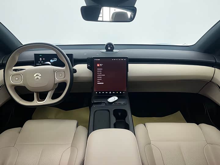 Фото 9 - Nio ET5