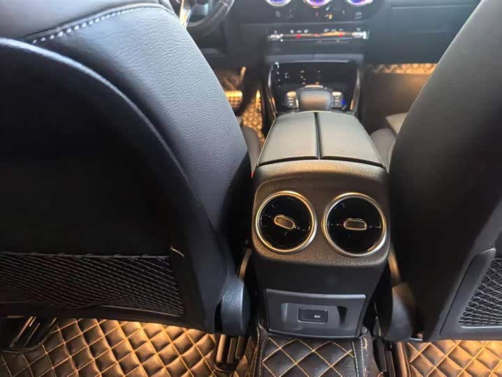 Фото 5 - Mercedes-Benz A-Class AMG