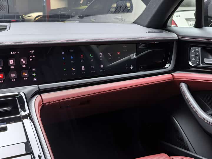 Фото 13 - Porsche Panamera