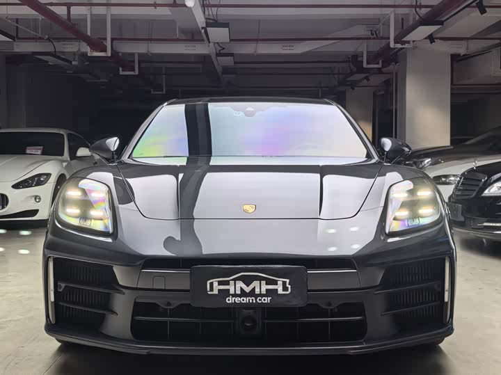 Фото 2 - Porsche Panamera