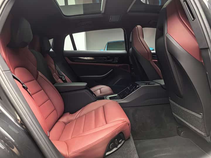 Фото 20 - Porsche Panamera