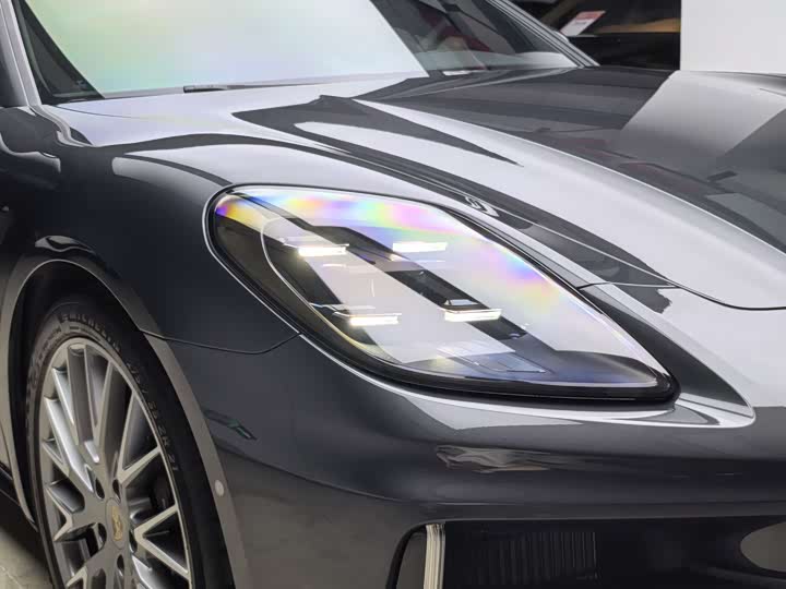 Фото 3 - Porsche Panamera