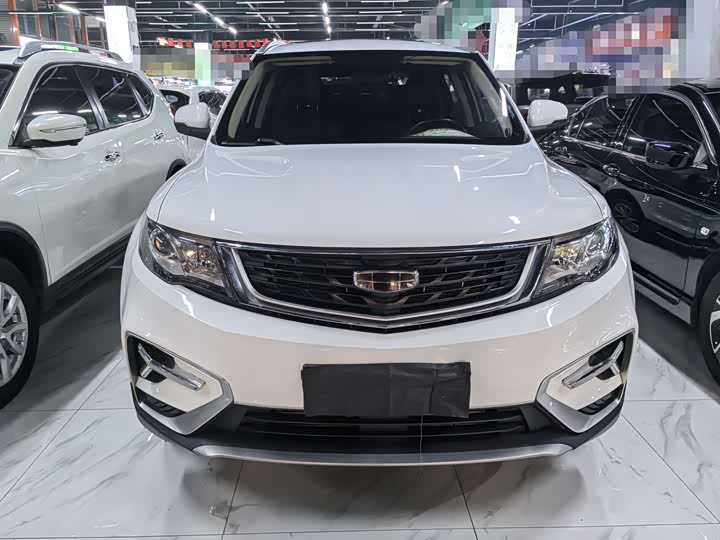 Фото 2 - Geely Atlas