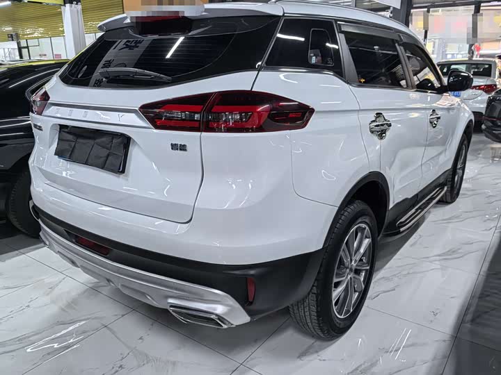 Фото 6 - Geely Atlas