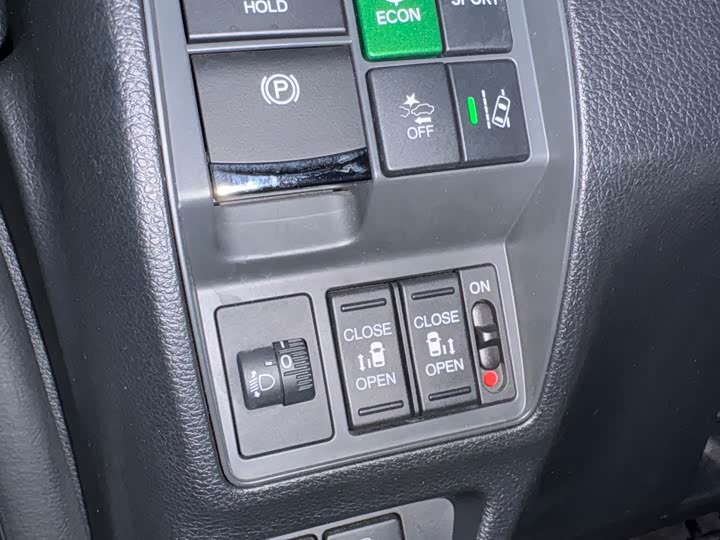 Фото 7 - Honda Odyssey