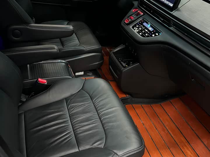 Фото 8 - Honda Odyssey