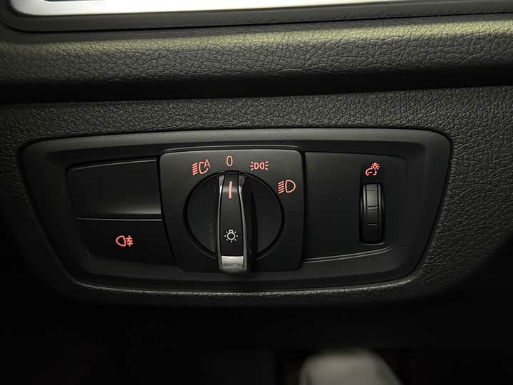 Фото 12 - BMW 1 Series