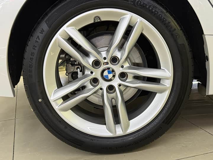 Фото 19 - BMW 1 Series