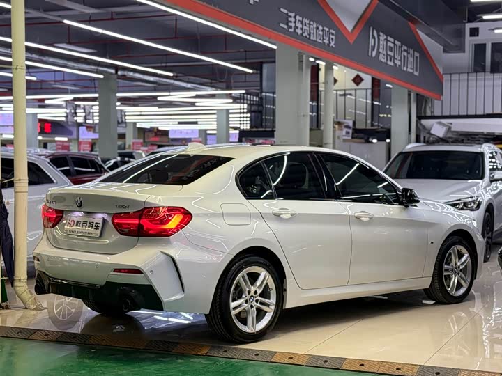 Фото 2 - BMW 1 Series