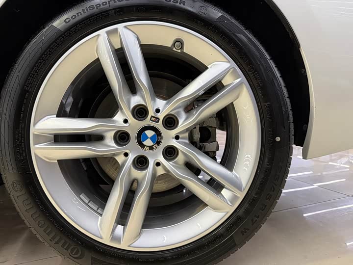 Фото 21 - BMW 1 Series