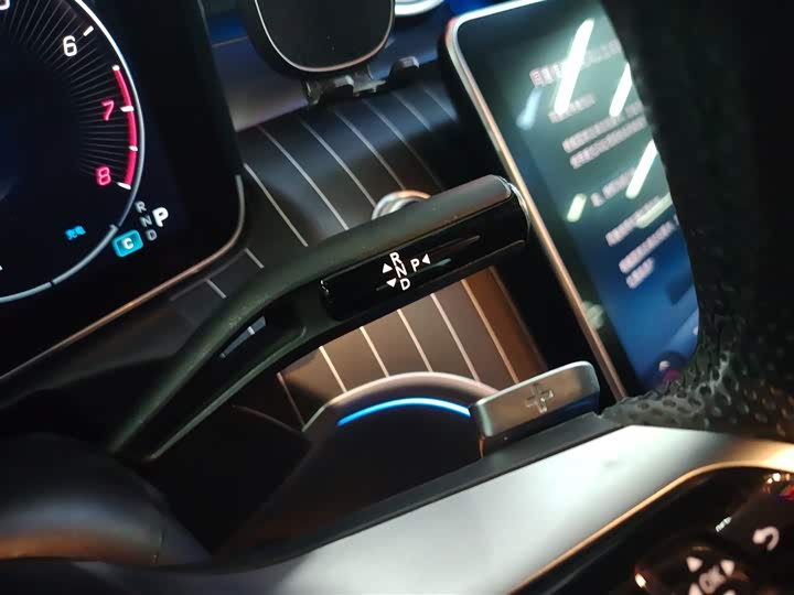 Фото 14 - Mercedes-Benz C-Class