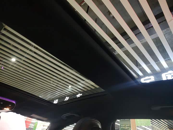 Фото 18 - Mercedes-Benz C-Class