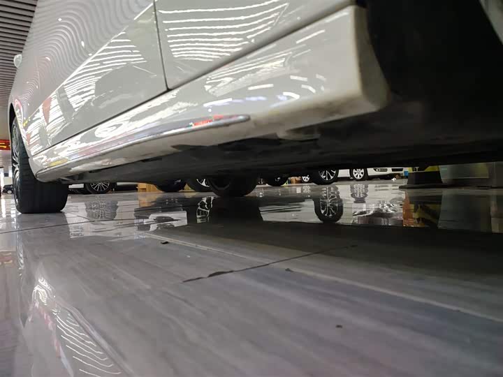 Фото 21 - Mercedes-Benz C-Class