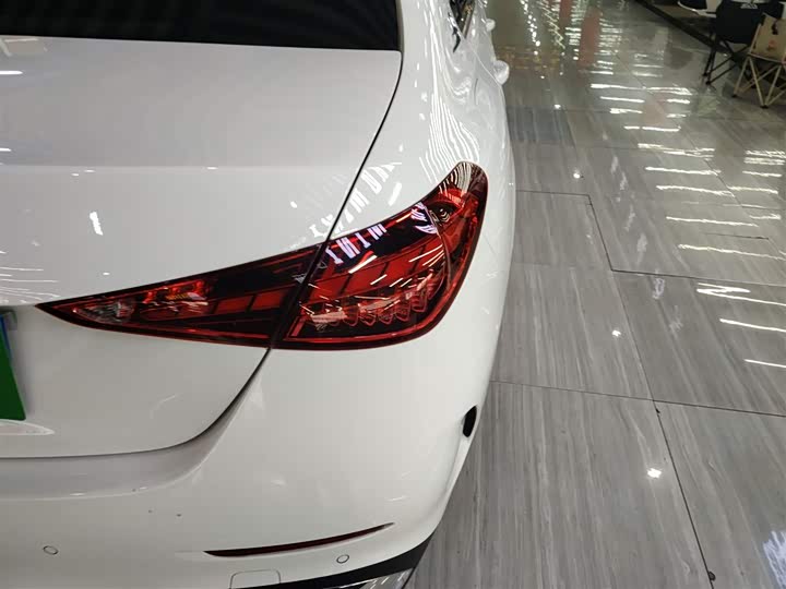 Фото 8 - Mercedes-Benz C-Class