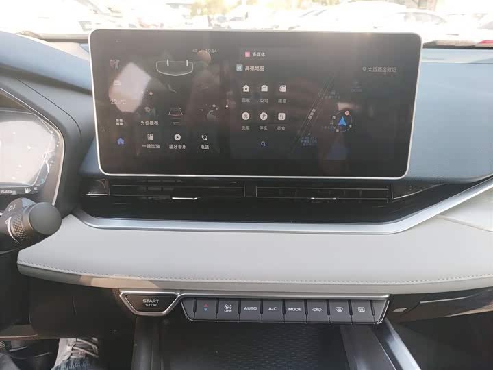 Фото 13 - Geely Preface