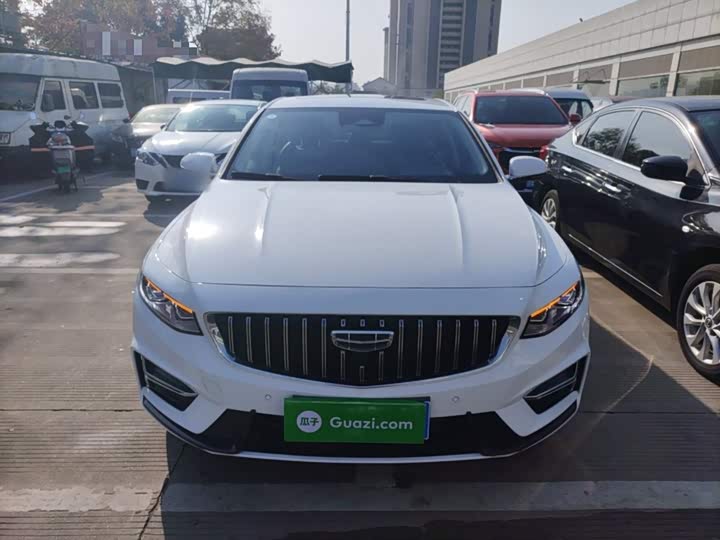 Фото 3 - Geely Preface