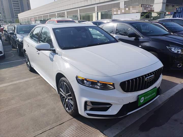 Фото 4 - Geely Preface