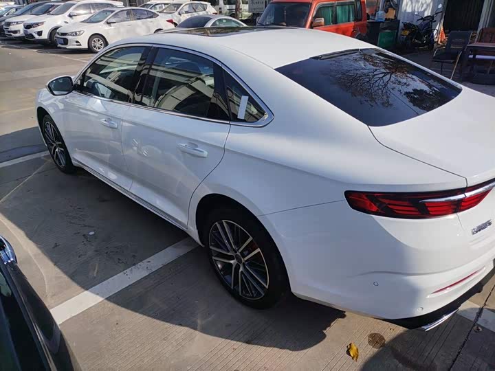 Фото 5 - Geely Preface