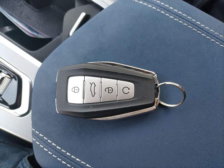 Фото 9 - Geely Preface