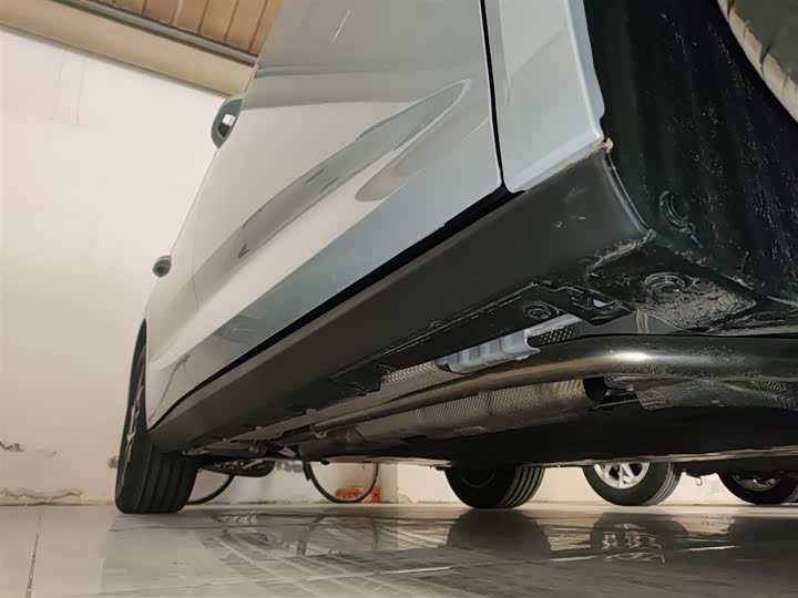 Фото 21 - BYD Qin L