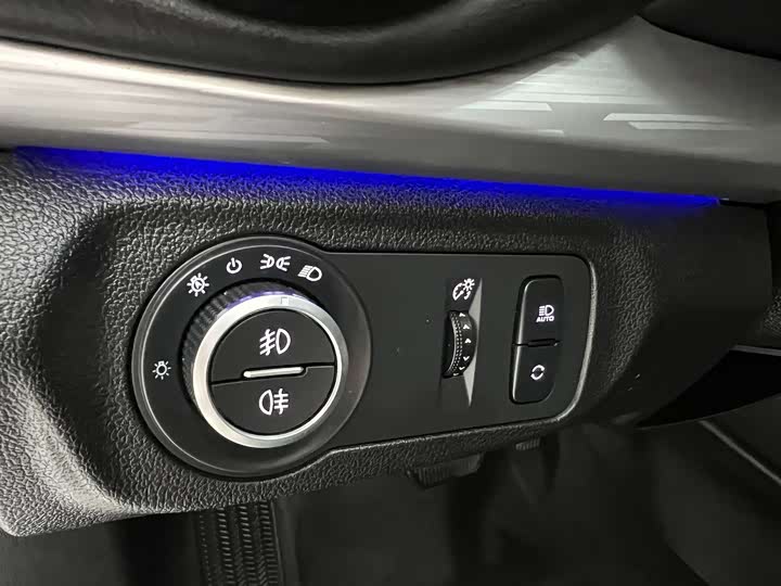 Фото 17 - Wey VV7