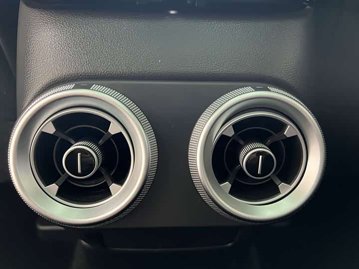 Фото 18 - Wey VV7