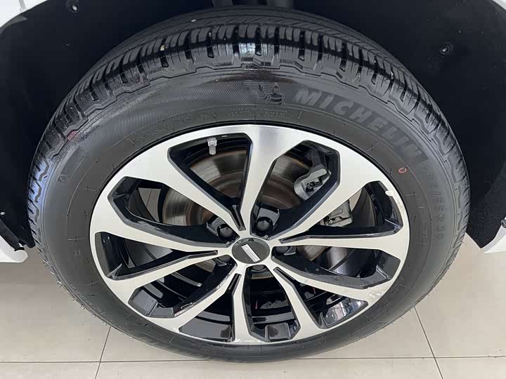 Фото 19 - Wey VV7