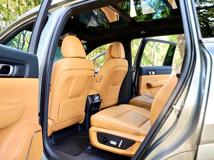 Фото 20 - LiXiang One