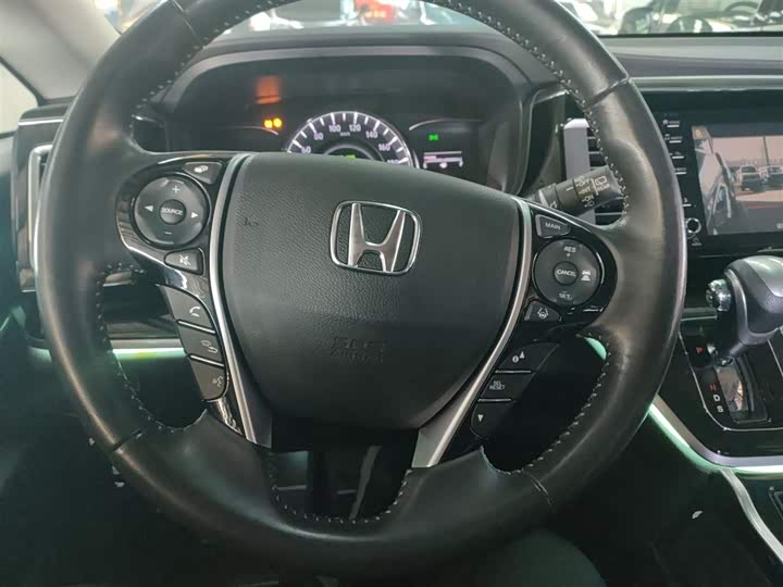 Фото 11 - Honda Elysion