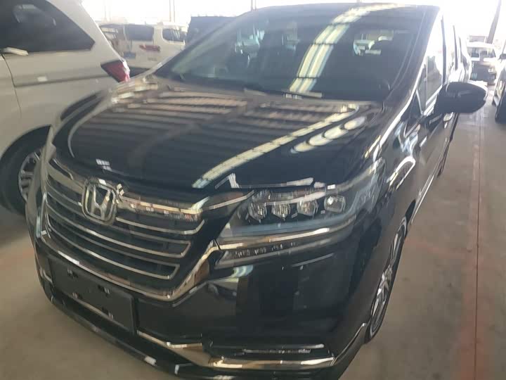 Фото 2 - Honda Elysion