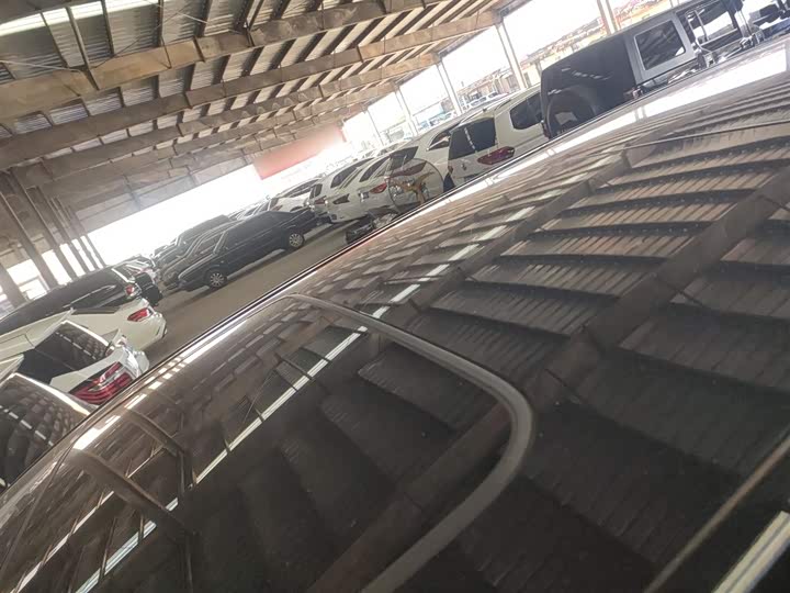 Фото 27 - Honda Elysion