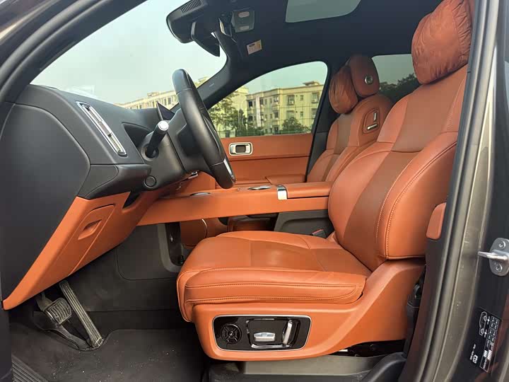 Фото 14 - LiXiang L9