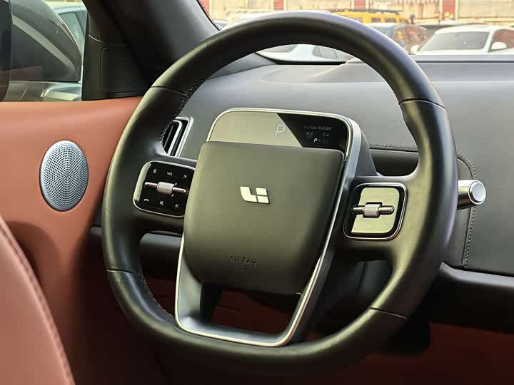 Фото 16 - LiXiang L9