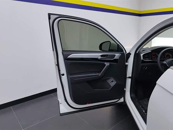 Фото 7 - Volkswagen Tayron