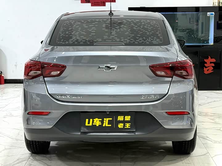 Фото 8 - Chevrolet Onix (Cavalier)