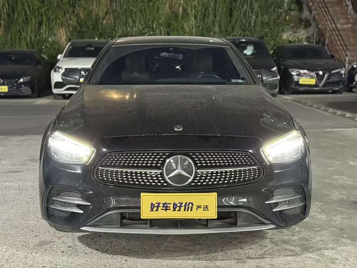 Photo 3 - Mercedes-Benz E-Class