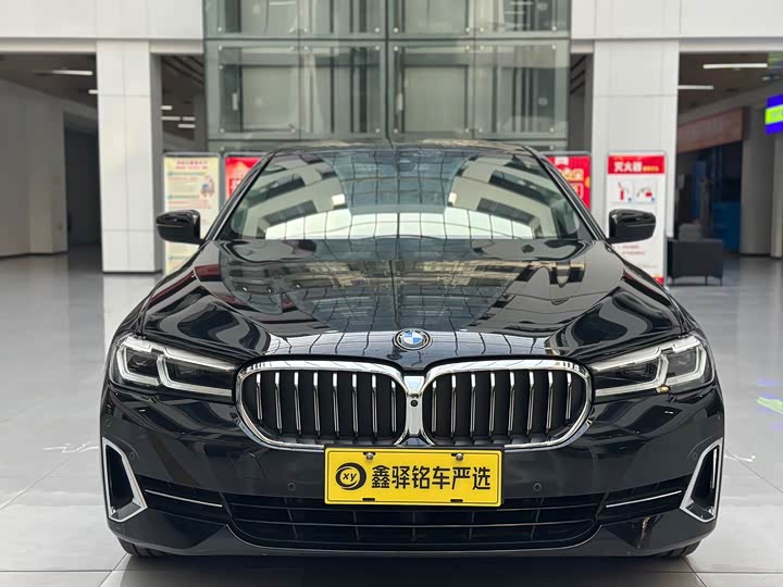 Фото 2 - BMW 5 Series