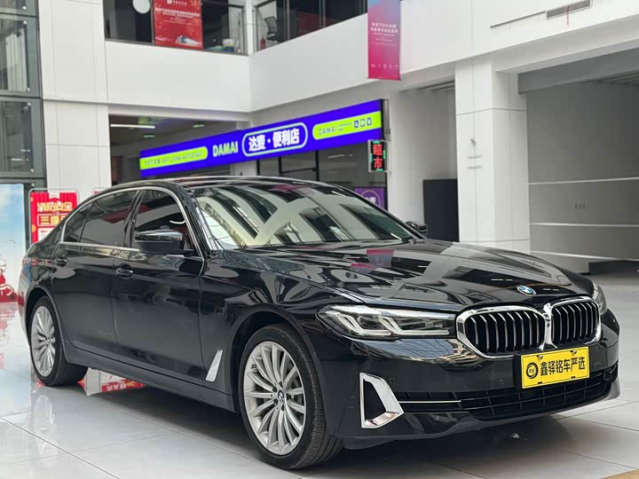 Фото 3 - BMW 5 Series