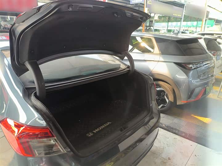 Фото 19 - Honda Civic