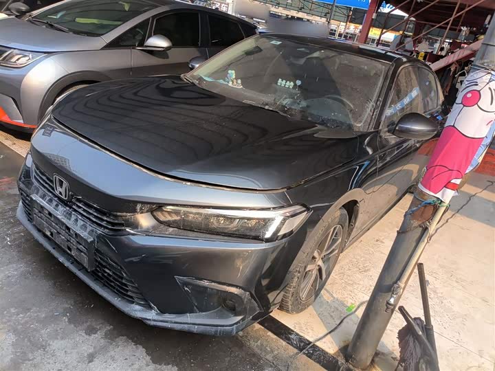 Фото 2 - Honda Civic