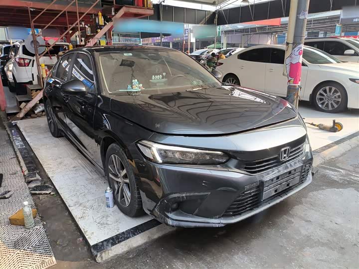 Фото 4 - Honda Civic