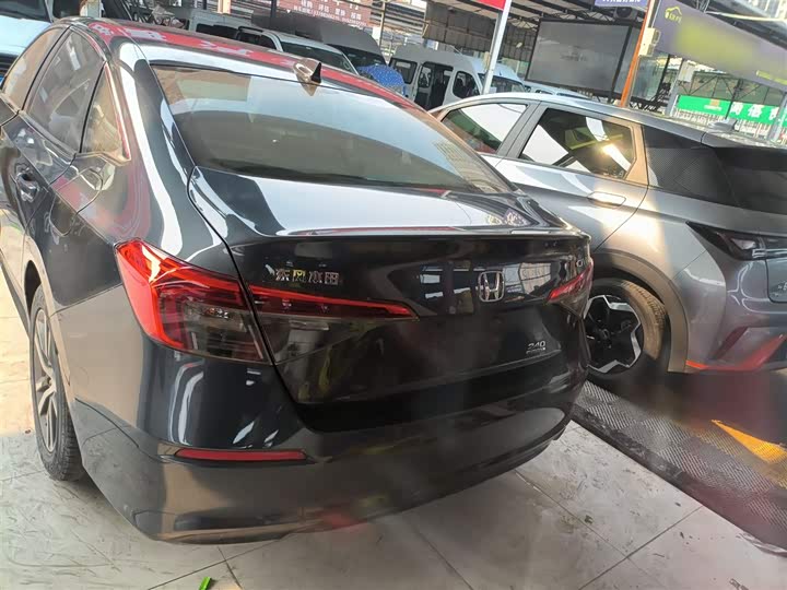 Фото 6 - Honda Civic