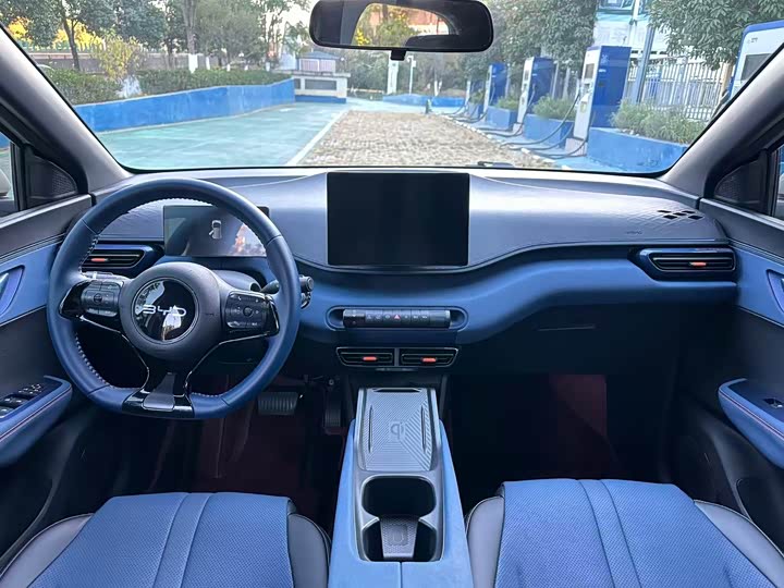 Фото 14 - BYD Seagull