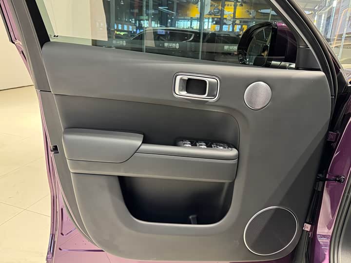 Фото 18 - LiXiang L8